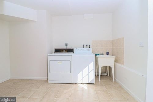 5469 Marlin St, Rockville MD 20853-3608 exterior