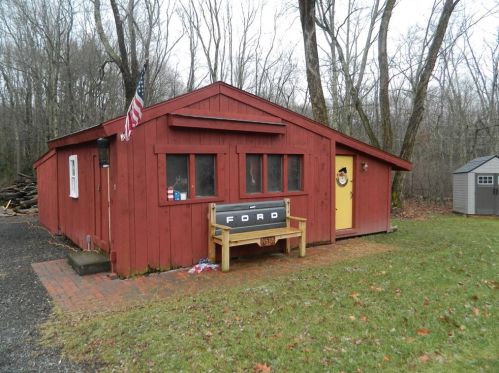 95 Duval Rd, Sutton MA 01590-1642 exterior