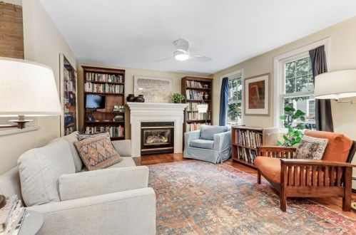 22 Russell St, Boston, MA