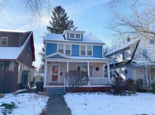 126 College Ave, Poughkeepsie, NY 12603-2805