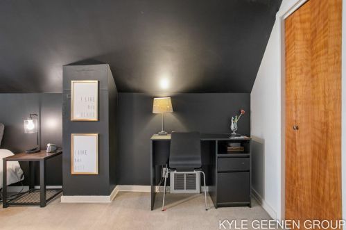 1114 Northlawn St, Grand Rapids MI 49505-3724 exterior