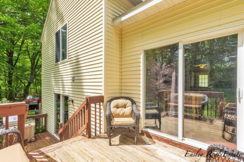 3040 Root Ct, Cedar Springs MI 49319-8153 exterior