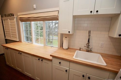 173 Norwalk Rd, Norwalk CT 06850-4410 exterior