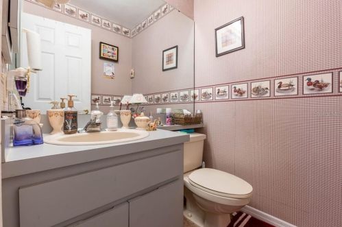 4206 Brentwood Park Cir, Tampa FL 33624-1307 exterior