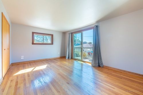 4826 Long Ave, Chicago IL 60641-3220 exterior