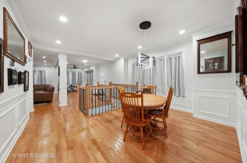 7251 Paxton Ave, Chicago IL  60649-2519 exterior