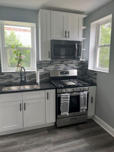 1651 Harding Ave, Chicago IL  60647-4609 exterior