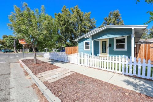 305 Palm St, Turlock CA  95380-4910 exterior