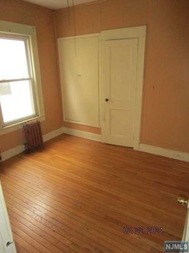 360 9th Ave, Paterson NJ 07506-1551 exterior