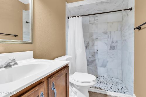 5428 Cypress St, Phoenix AZ 85003-1106 exterior