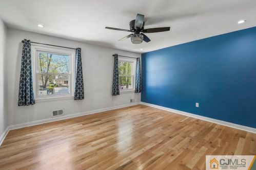 80 Remsen Ave, Avenel NJ 07001-1256 exterior