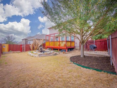 5629 Emma Thompson Way, Austin TX 78747-1711 exterior
