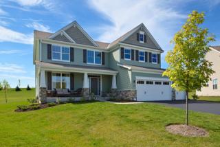 1827 Marigold Ct, Chanhassen, MN 55317-4545