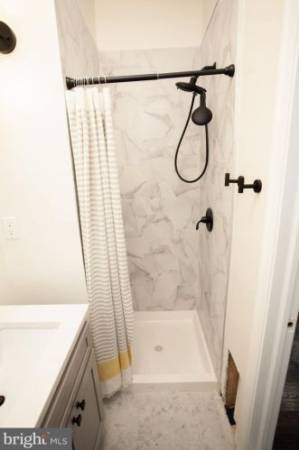 2022 21 St, Philadelphia PA 19145-2722 exterior