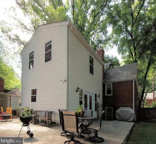 1105 Carson St, Silver Spring MD  20901-1817 exterior
