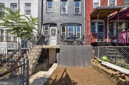 1933 Smt Pl, Washington DC 20002-1353 exterior