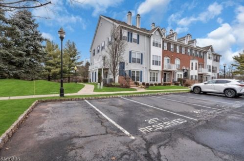 212 Strull Ct, Bridgewater, NJ 08807-5545