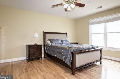 204 Deep Trail Ln, Rockville MD  20850-7753 exterior