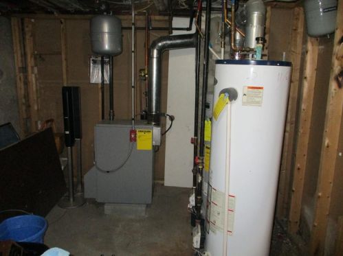 57 Judith St, Providence RI 02909-2936 exterior