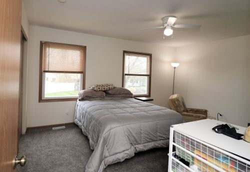 1222 Amberwood Dr, Bull Valley IL 60014-1825 exterior