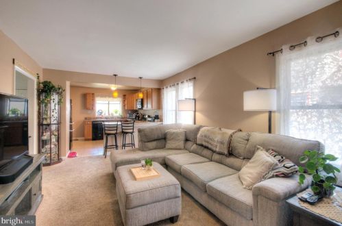 213 5 Ave, Runnemede NJ 08078-1308 exterior