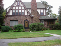 48 Nehoiden Rd, Newton, MA 02468-1924