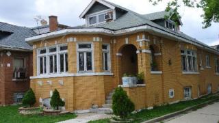 5800 Sacramento, Chicago IL  60659-4608 exterior