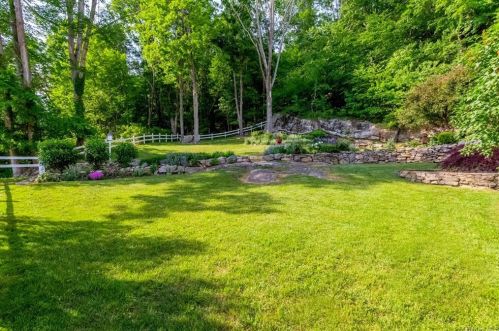 626 Br Rd, Patterson NY 12563-2180 exterior