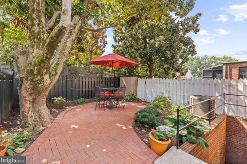 310 Franklin St, Alexandria VA 22314-4106 exterior