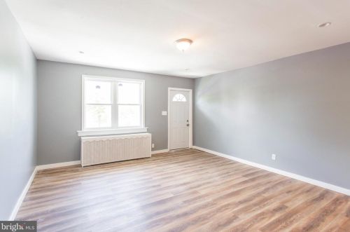 708 Ward St, Chester PA 19013-2136 exterior