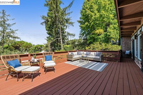 140 Avenida Dr, Berkeley CA 94708-2145 exterior