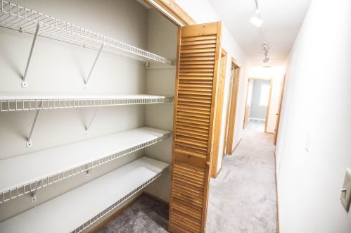 2424 Parnell Ave, Milwaukee WI 53221-4253 exterior