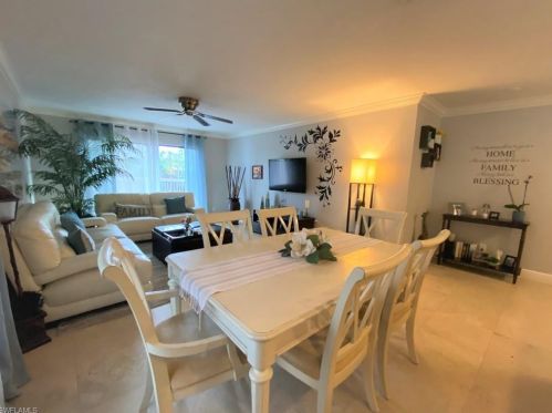 668 104 Ave, Naples FL 34108-3227 exterior