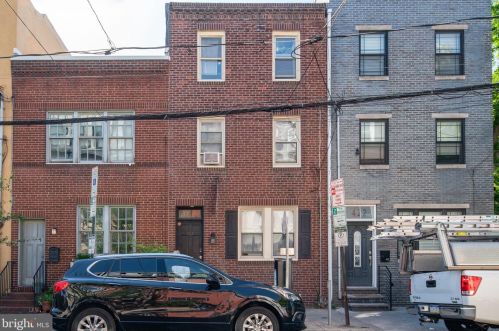 424 20th St, Philadelphia PA  19130-3828 exterior