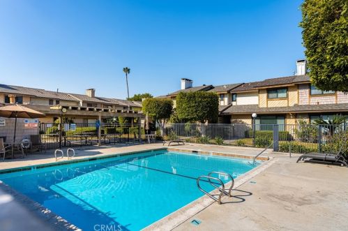 13751 Browning Ave, Tustin CA  92780-5213 exterior