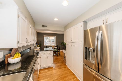 5030 Larkin St, Milwaukee WI 53217-5754 exterior