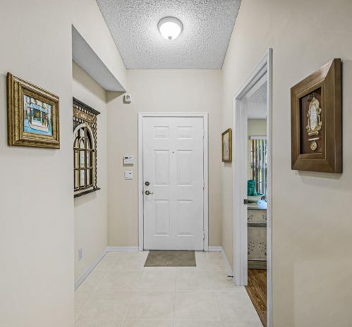 8408 Logia Cir, Boynton Beach, FL 33472-7110