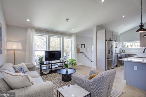 1101 44th Pl, Washington DC  20019-4906 exterior