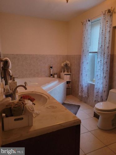 531 Benner St, Philadelphia PA 19149-3214 exterior