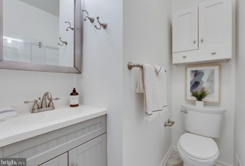 145 U St, Washington DC 20001-2338 exterior