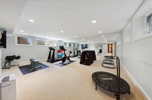 3524 Oakley Ave, Chicago IL 60609-1062 exterior