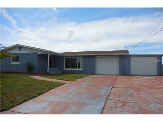 6536 Leeside Isle, Port Richey FL  34667-1903 exterior