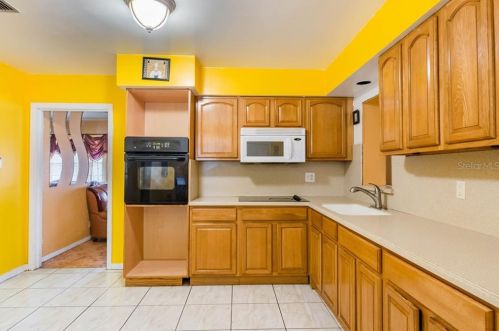 1918 Shadowlawn Ave, Tampa FL 33610-5151 exterior