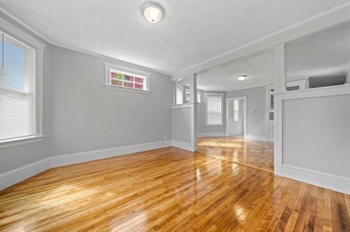 31 Hitchcock Rd, Worcester MA 01603-2622 exterior