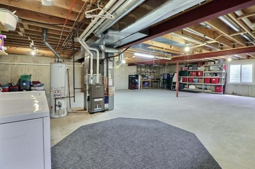 8466 Marshall Pl, Gary IN 46410-5697 exterior