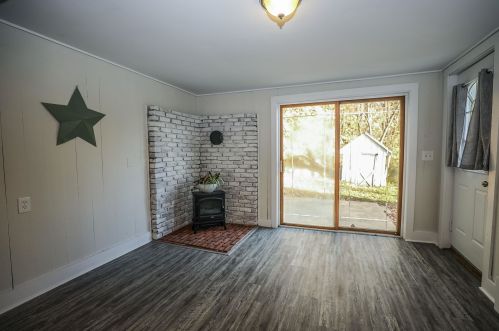 16 Livermore St, Wilton NH 03086-5502 exterior