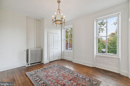 601 18 St, Philadelphia PA 19140-1013 exterior