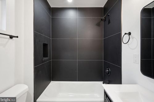 416 Cantrell St, Philadelphia PA 19148-3320 exterior