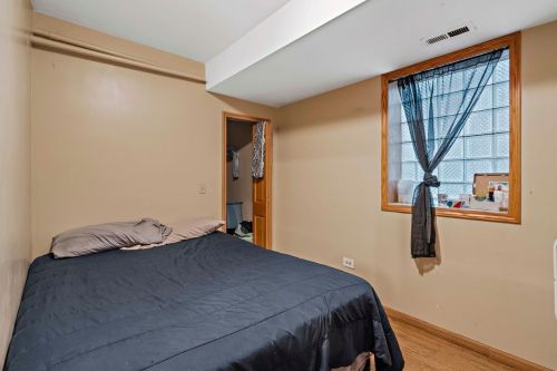 4346 Cermak Rd, Chicago IL 60623-2932 exterior