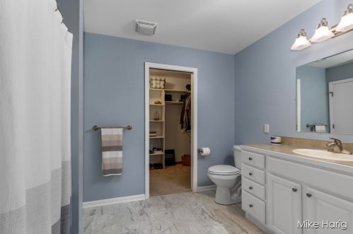 1631 Lisa Dr, Byron Township MI 49315-8122 exterior